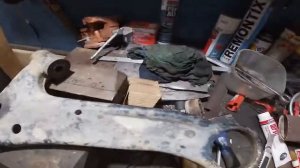 Suzuki Grand Vitara - замена сайлентблоков передних рычагов ?