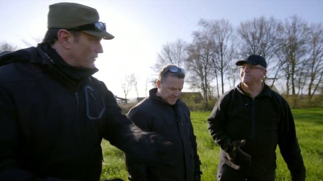 Market Garden Artefacts - War Junk - S03 EP01 - History Documentary смотреть онлайн