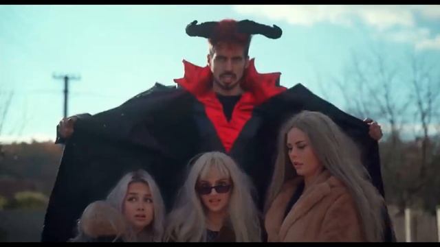 vezmu si tě do pekla - PARODIE смотреть онлайн