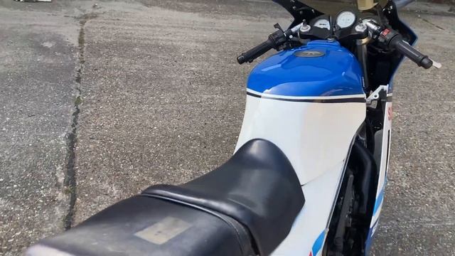Suzuki RG500 Blue/White SOLD смотреть онлайн