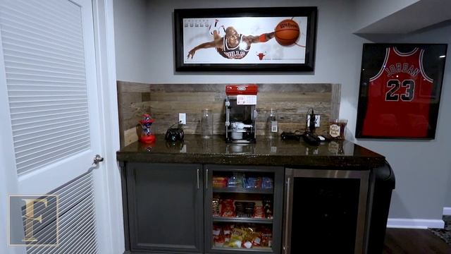 Sports Memorabilia Basement Will Blow Your Mind! смотреть онлайн