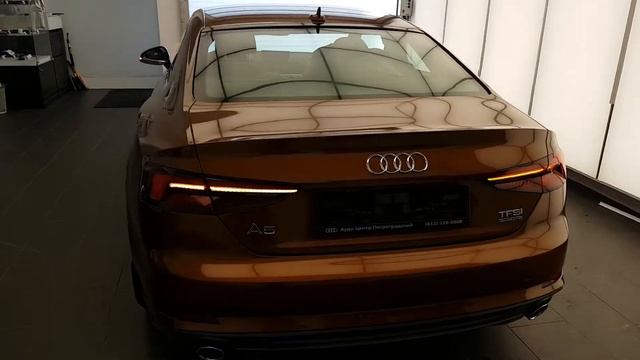 Выдача Audi A5 Coupe exclusive color - Ipanema brown смотреть онлайн