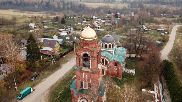 Деревня рождество и лес под Наро-Фоминском с высоты. Покатушки ttr125. смотреть онлайн