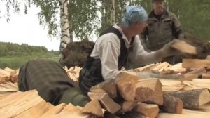 Как получают деготь в Финляндии? (Традиционное смолокурение)