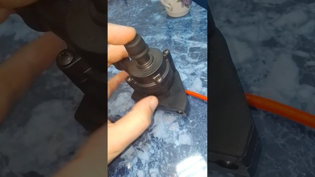 Лунфей , помпа отопителя смотреть онлайн