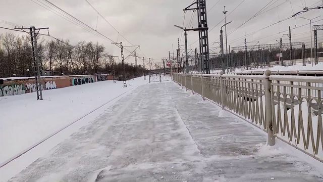 Электропоезд эт2м-131 Сообщением Любань Санкт-Петербург Отправляется с платформы Обухово смотреть онлайн