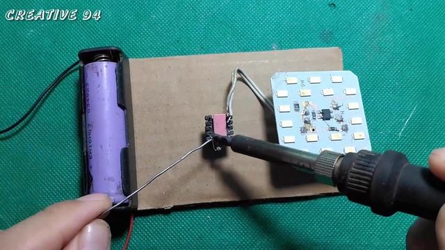Make Simple Inverter 3.7v To 220v With Transistor b772 - 3.7V to 220V using old mobile chargre смотреть онлайн