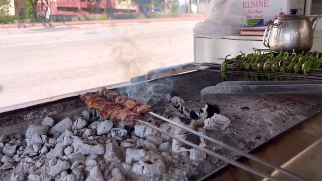 BU MEMLEKETTE KAHVALTIDA CİĞER YENİR L Adana Sokak Lezzetleri