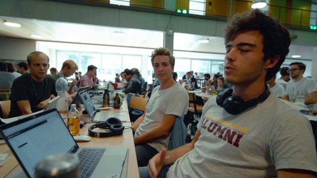 Oracle and Zoo Zurich @ HackZurich 2019 смотреть онлайн
