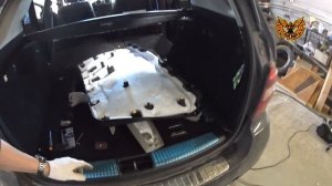 Как снять обшивку багажника Мерседес мл 164 #mercedes #ml164