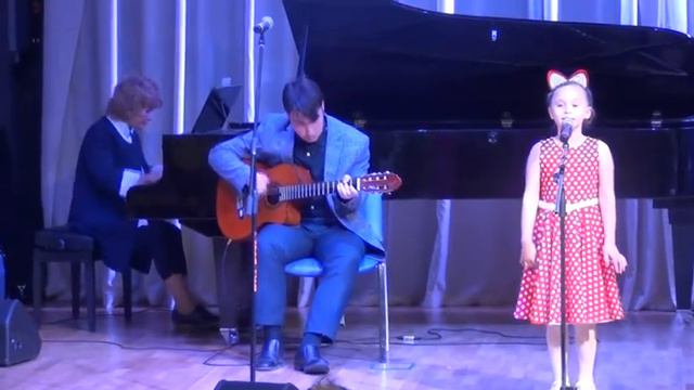 Дипломант - Устинова Алена, 1к, школа 192 – Ромашковая кошка, Пинегин смотреть онлайн