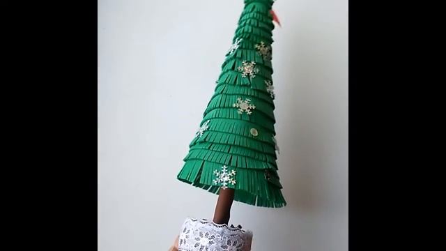 Ёлочка своими руками/ основа из банок