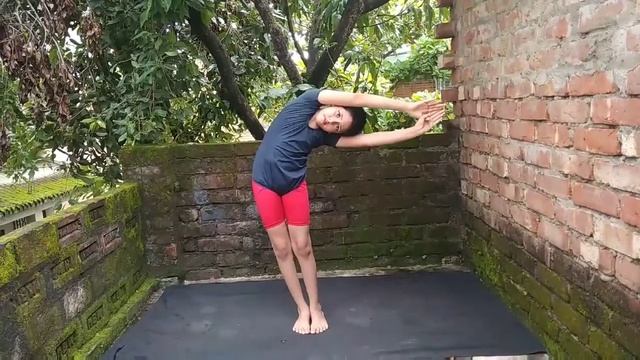 KIDS YOGA AND OTHERS EXERCIS смотреть онлайн
