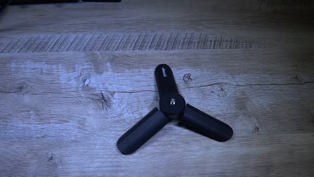Компактная тренога. Tripod Ulanzi смотреть онлайн