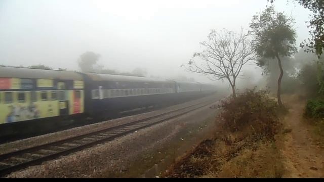 Train emerges through the fog!!! смотреть онлайн
