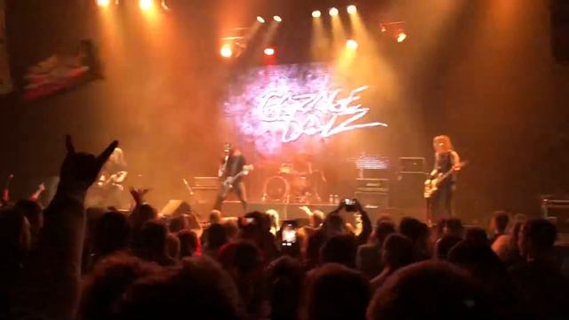 Garage Dayz - Enter Sandman (Metallica cover) смотреть онлайн