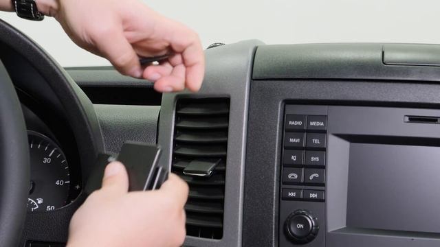 Mercedes-Benz Sprinter: Center Phone Mount How-To Install 2007-2018 смотреть онлайн