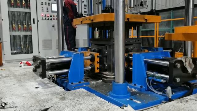 Low pressure casting is a advanced special casting methods, products with high quality.. смотреть онлайн