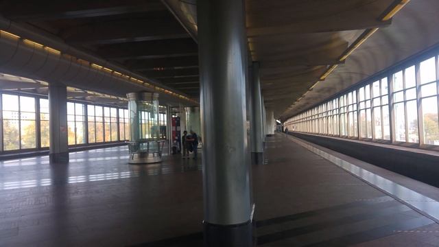 воробьевы горы метро зал смотреть онлайн