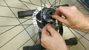 Чем смазывать втулки велосипеда.