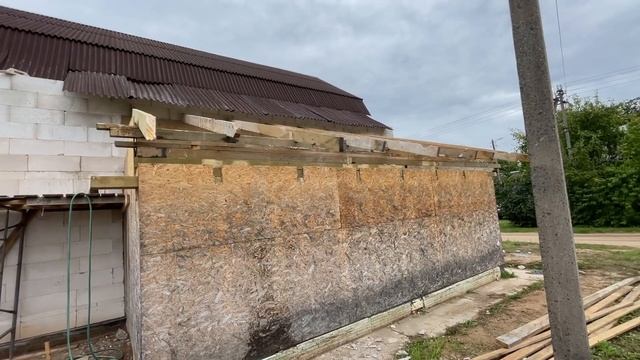 Как сделать односкаткую крышу на пристройке смотреть онлайн