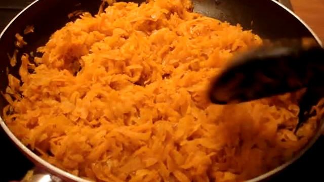 Вкусная Морковь по-турецки с грецкими орехами - Кешир салата. Традиционная закуска из моркови смотреть онлайн