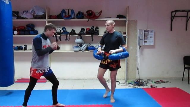 Тайский бокс Тренировки - Супер скорость ударов ногами смотреть онлайн