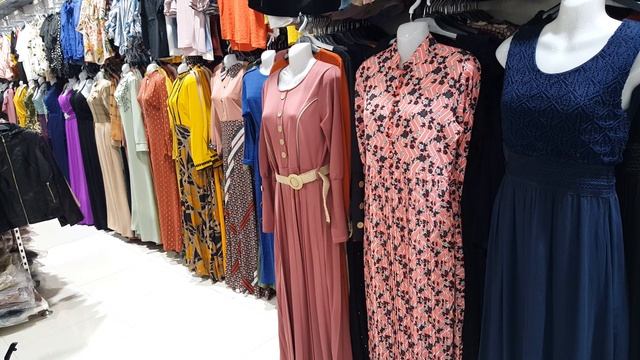 Dar Al Karamah Center Sharjah Outlets Mall In Sharjah