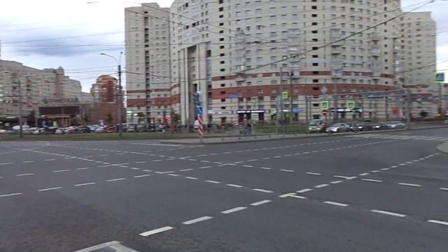 Остановка Санкт-Петербурга 8-229: ст. м. Комендантский пр. (06.06.18) смотреть онлайн