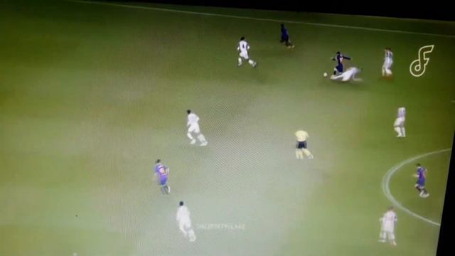 СКИЛЛЫ МЕССИ ПРОТИВ СКИЛЛОВ РОНАЛДУ КТО ЛУЧШЕ ИГРАЕТ смотреть онлайн