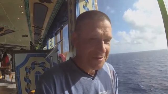 Белый круизный лайнер смотреть онлайн