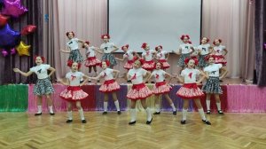 ПЕСНЯ БАБУШКА И ИНТЕРНЕТ Творческий коллектив Музыкальная мозаика Рук.Чернышова Л А  ГБОУ Школа 151