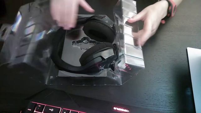 Unboxing la castile Hyperx cloud stinger core 7.1! смотреть онлайн