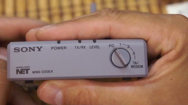 Sony WNS-230EX дедушка Wi-Fi смотреть онлайн