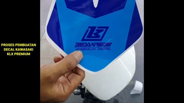 Proses Dembuatan Decal Kawasaki KLX Premium смотреть онлайн