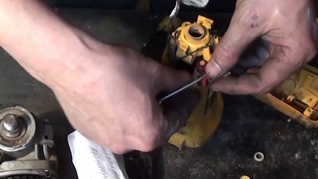 D28134 DeWalt смотреть онлайн