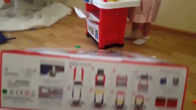 Подарки на Новый год.Открываем первый подарок.Играем,готовим,угощаем. смотреть онлайн