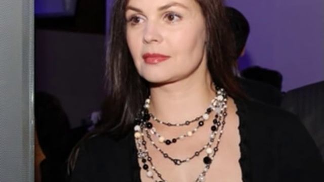 55 -летняя Екатерина Андреева впервые показала взрослую дочь смотреть онлайн