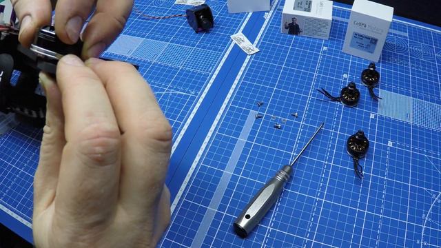 Установка моторов на Realacc X200 смотреть онлайн