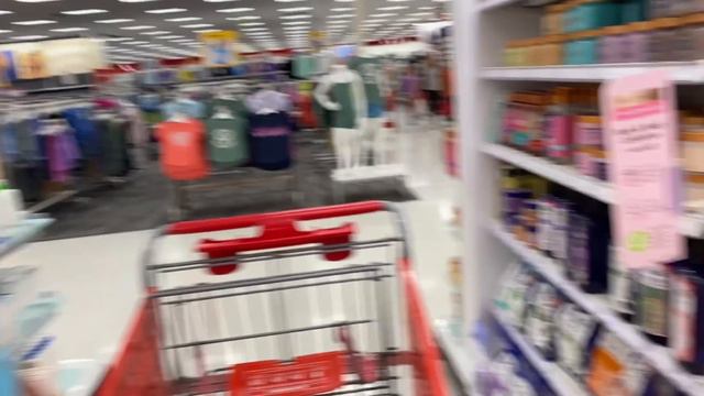 TURQUOISE 👗VS CORAL 🍄 NO BUDGET TARGET SHOPPING CHALLENGE! смотреть онлайн