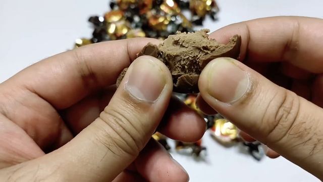 Dukes Truffel Chocolate Box Opening | Hazelnut Cream Filled Chocolates смотреть онлайн