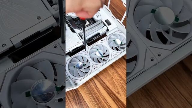 Эпичная Сборка ПК с Intel Core i7 14700KF и ASUS ROG Dragon God 3! смотреть онлайн