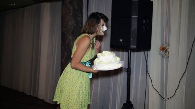 торт для молодоженов смотреть онлайн