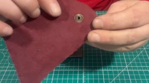 Установка кнопок Alfa вручную / кожевенная мастерская "Велес"