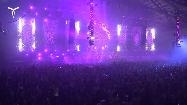 Simon Patterson plays '4 Strings - Take Me Away (Darren Porter Rework)' (Live at TMAUS19) смотреть онлайн