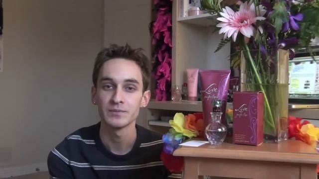 Perfume Review: Live by Jennifer Lopez смотреть онлайн