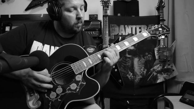 Epiphone EJ 200 SCE Test Recording With A Rode M3 Condenser Microphone смотреть онлайн