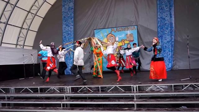 Выступление "Северного сияния" в Екатеринском парке Фестиваль Московская Масленица". смотреть онлайн