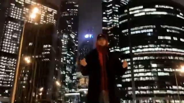 MUTI-Сука модель (скоро) смотреть онлайн