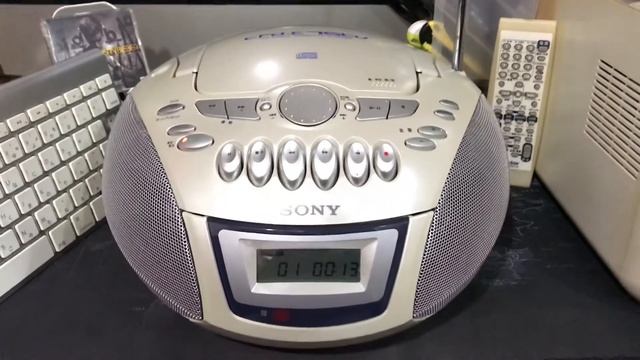 Sony CFD-E75TV